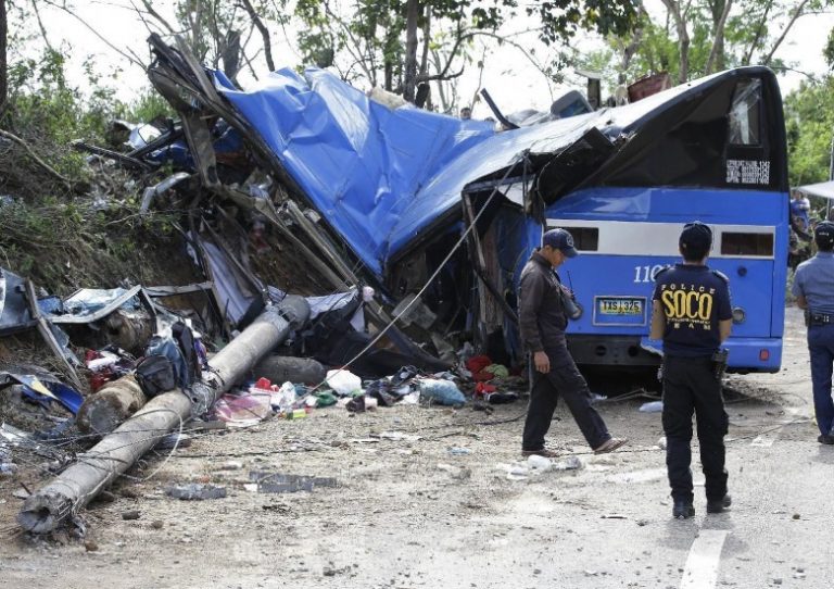 15 Died in Tanay, Philippines Bus Crash