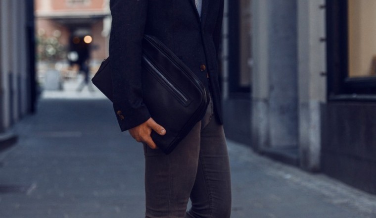 7 outfits men can rock with Chuck Taylor sneakers