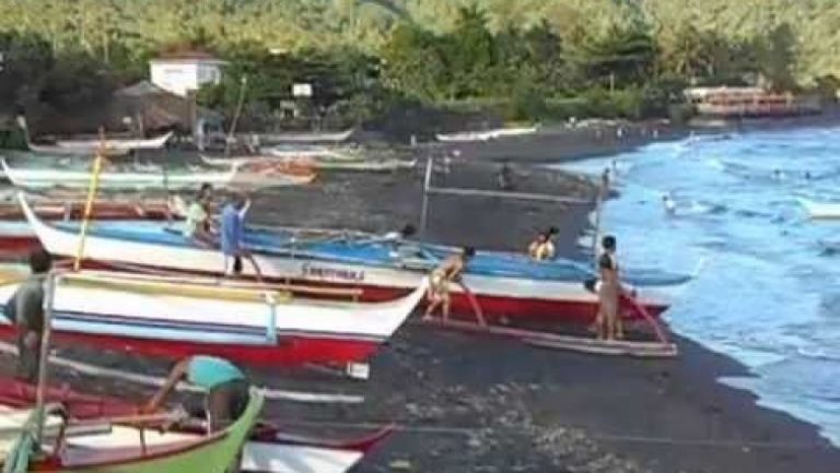 OCD-Bicol raises gale warning to fishers, small sea craft owners