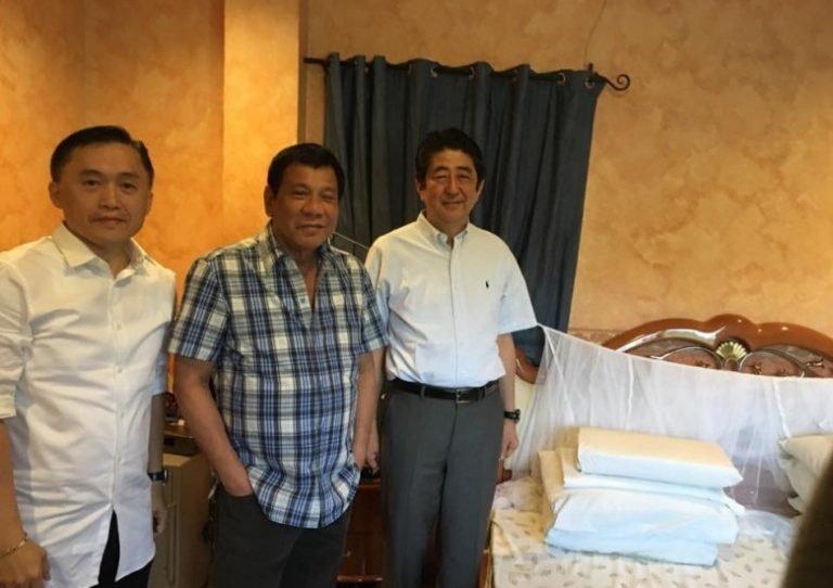 First Look: Japan Prime Minister Abe inside the humble home of President Duterte
