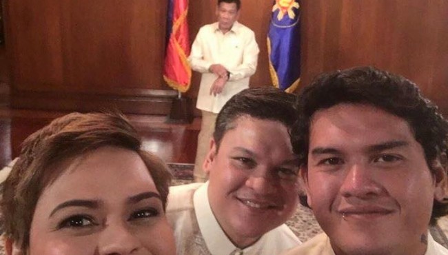 LOOK: The Presidential Photobomber!