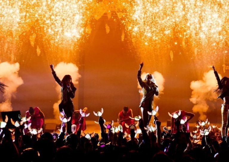 Trending in the Philippines #NEVERSAYGOODBYE2NE1 Music Video