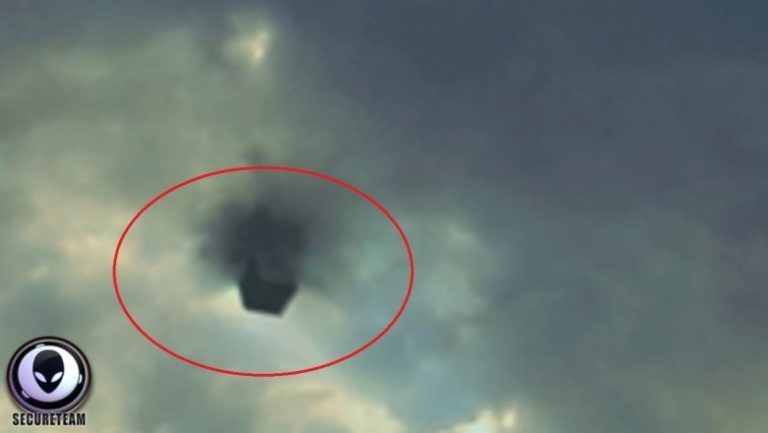 UFO: Strange Thing Lurking in the Philippine Skies