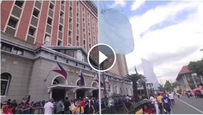 [WATCH] Duterte supporters flood Palacio Del Gobernador grounds