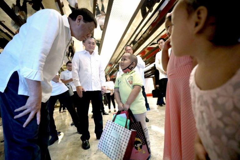 Pres. Duterte Meets Leukemia Patient John Paul Cuilao [IN PHOTOS]