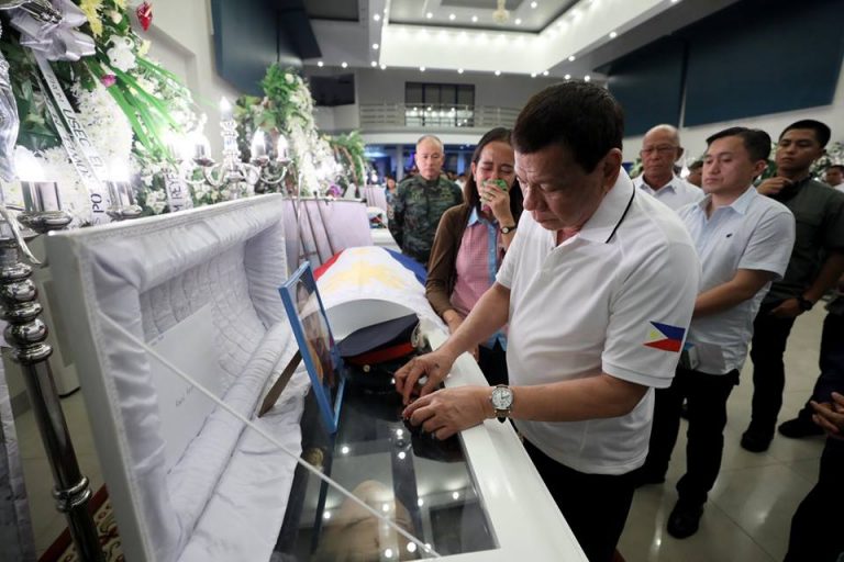 Pres. Duterte Visits the Wake of Fallen Police Officers [IN PHOTOS]