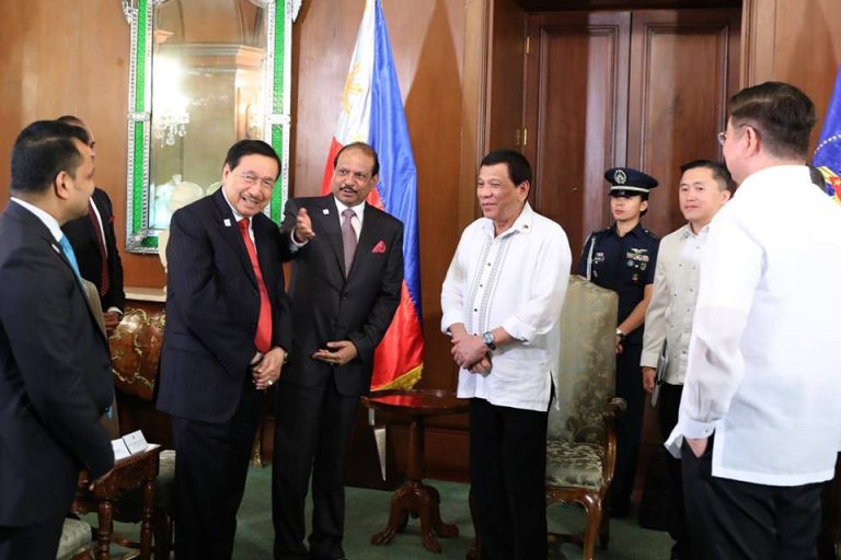 Pres. Duterte Meets With Top Executives of Lulu Group Int’l [IN PHOTOS]