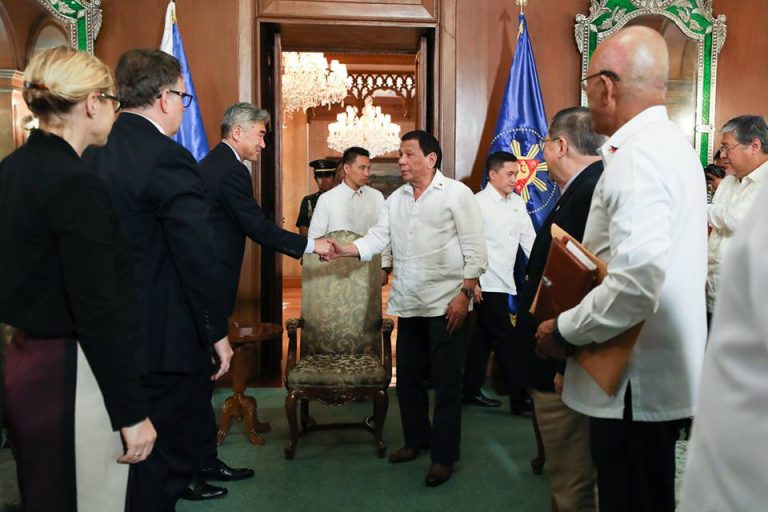 Pres. Duterte Meets With US Ambassador to PH Sung Kim [IN PHOTOS]