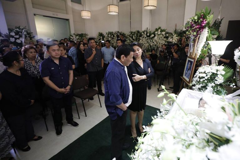 Pres. Duterte Visits Wake of the Late Businessman Rodolfo Soriano [IN PHOTOS]