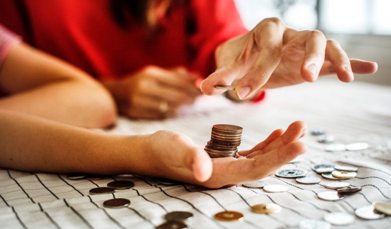 Lack of financial literacy makes 87% of online customers in the Philippines face urgent shortages of money Lack of financial literacy makes 87% of online customers in the Philippines face urgent shortages of money